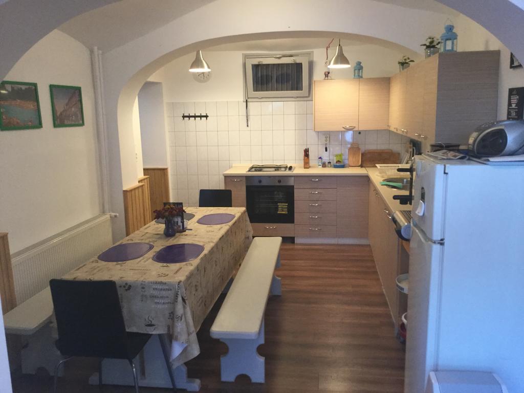 Avas Apartman Miskolc Exterior foto