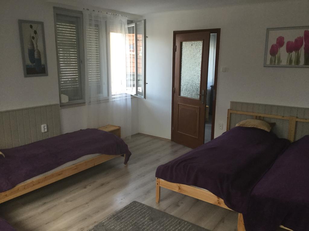Avas Apartman Miskolc Exterior foto